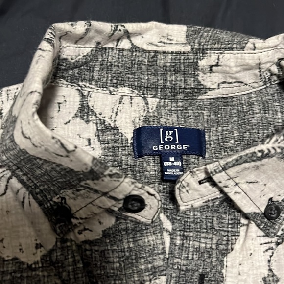 Medium - Picture 2 of 2